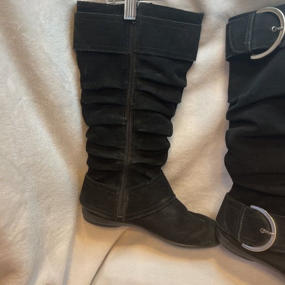 White Mountain Black Suede With Buckle Side Zip Mid Calf Boot Women's Size 7.5 - Picture 6 of 12